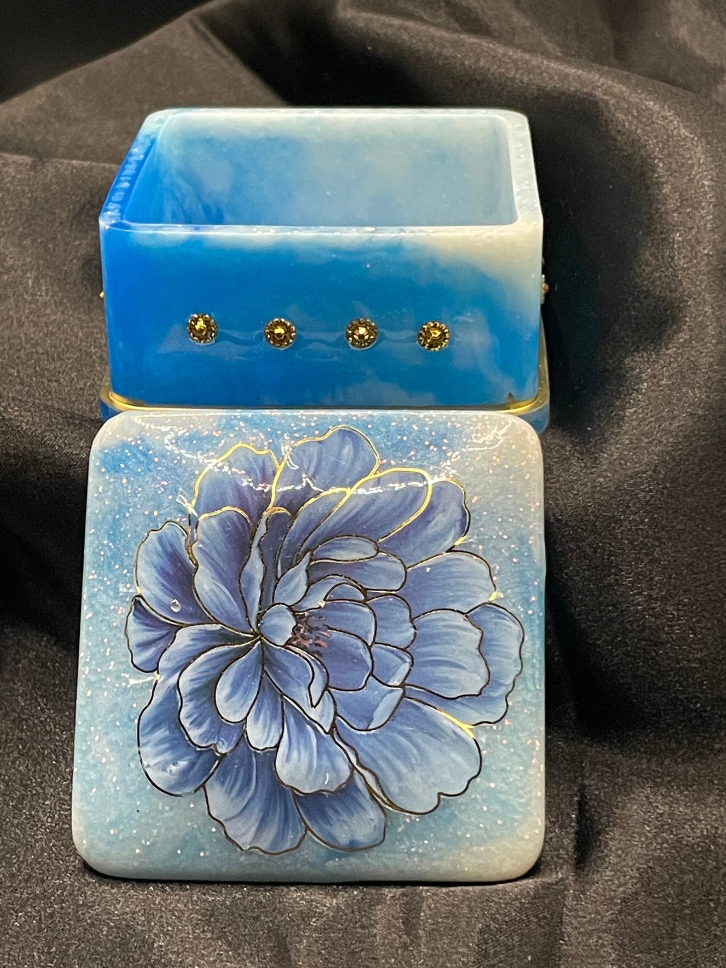 Resin jewelry box