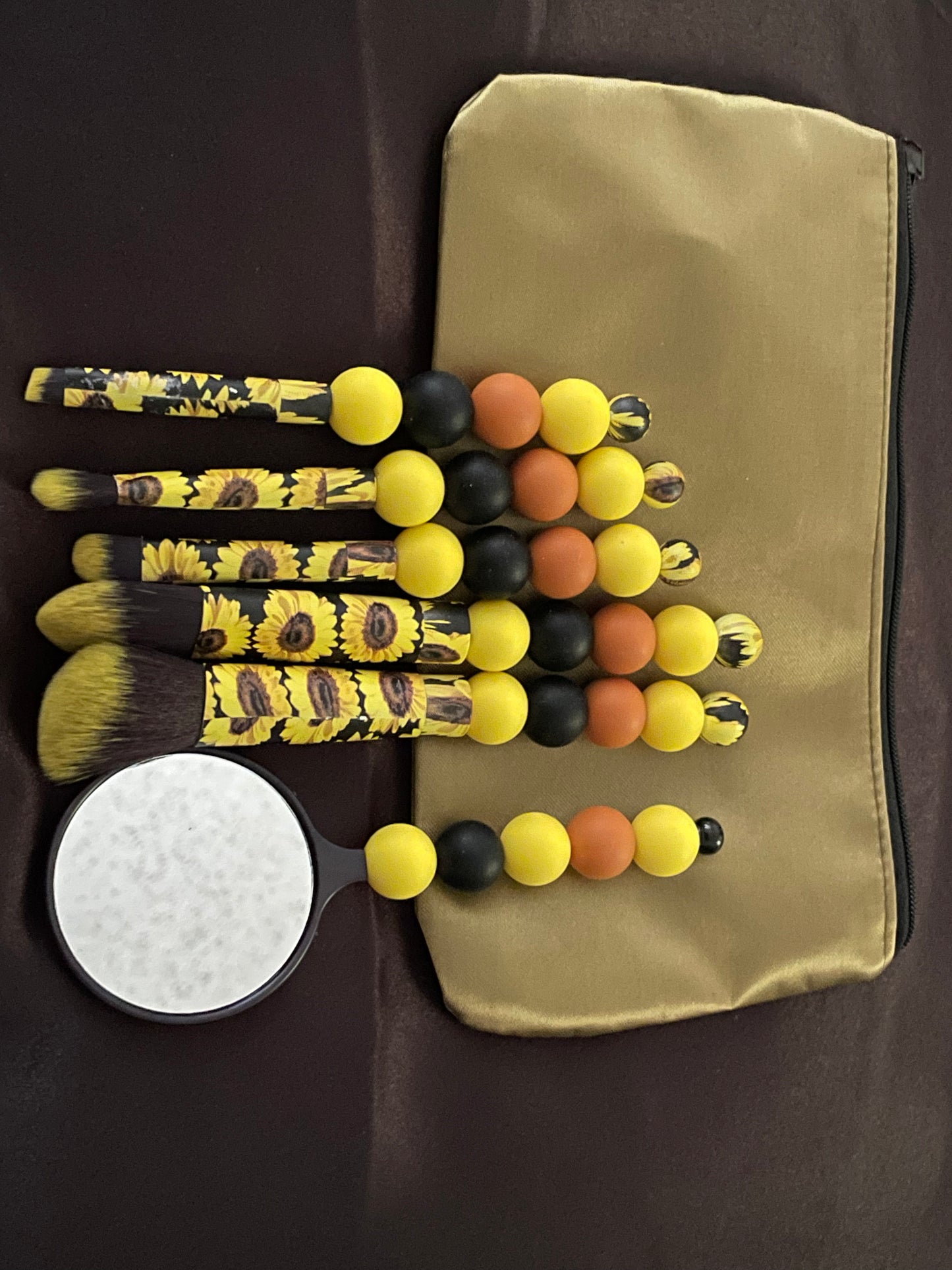 Makeup brush kit with cosmetic bag