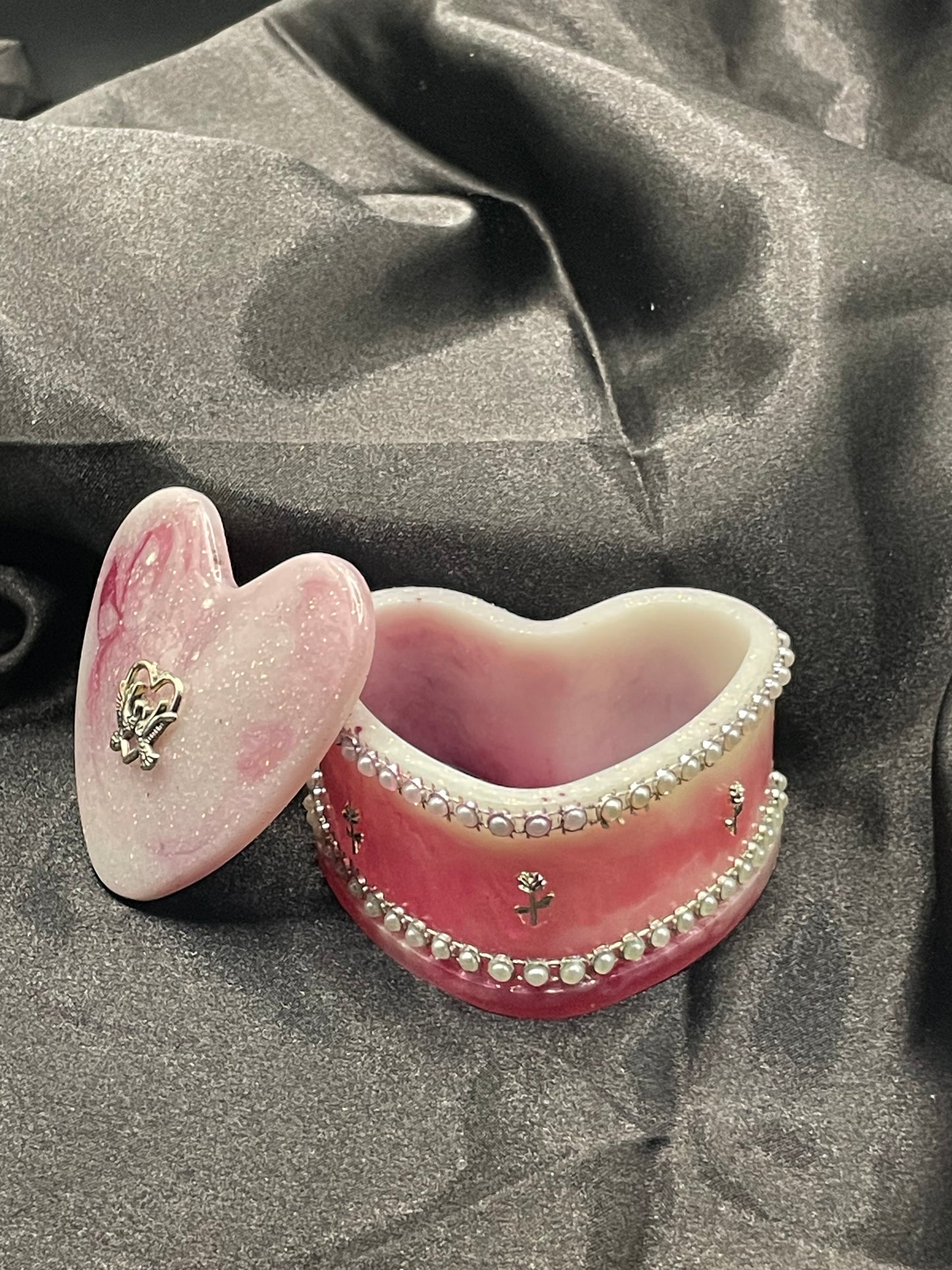 Resin jewelry box